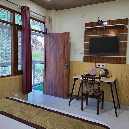 Vintage Woods Inn Шимла Экстерьер фото